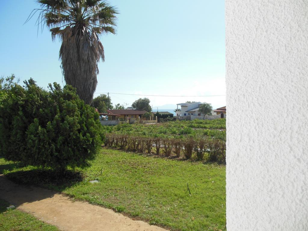 Helonata Apartments Arkoudi Extérieur photo
