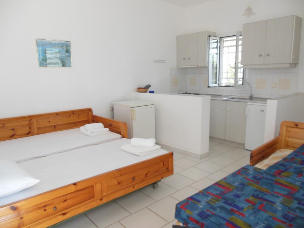 Helonata Apartments Arkoudi Extérieur photo