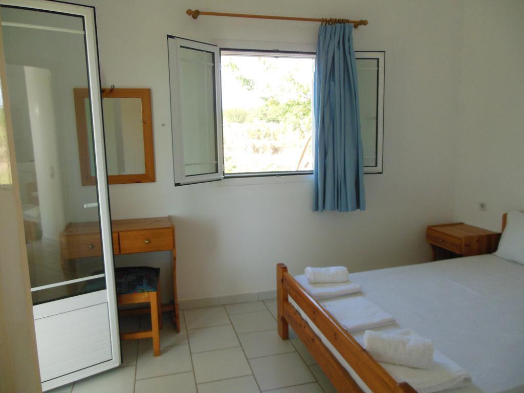 Helonata Apartments Arkoudi Extérieur photo