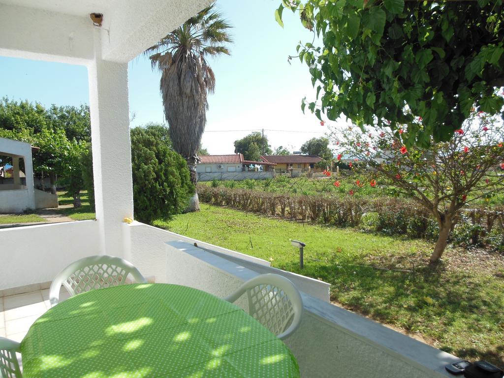 Helonata Apartments Arkoudi Extérieur photo