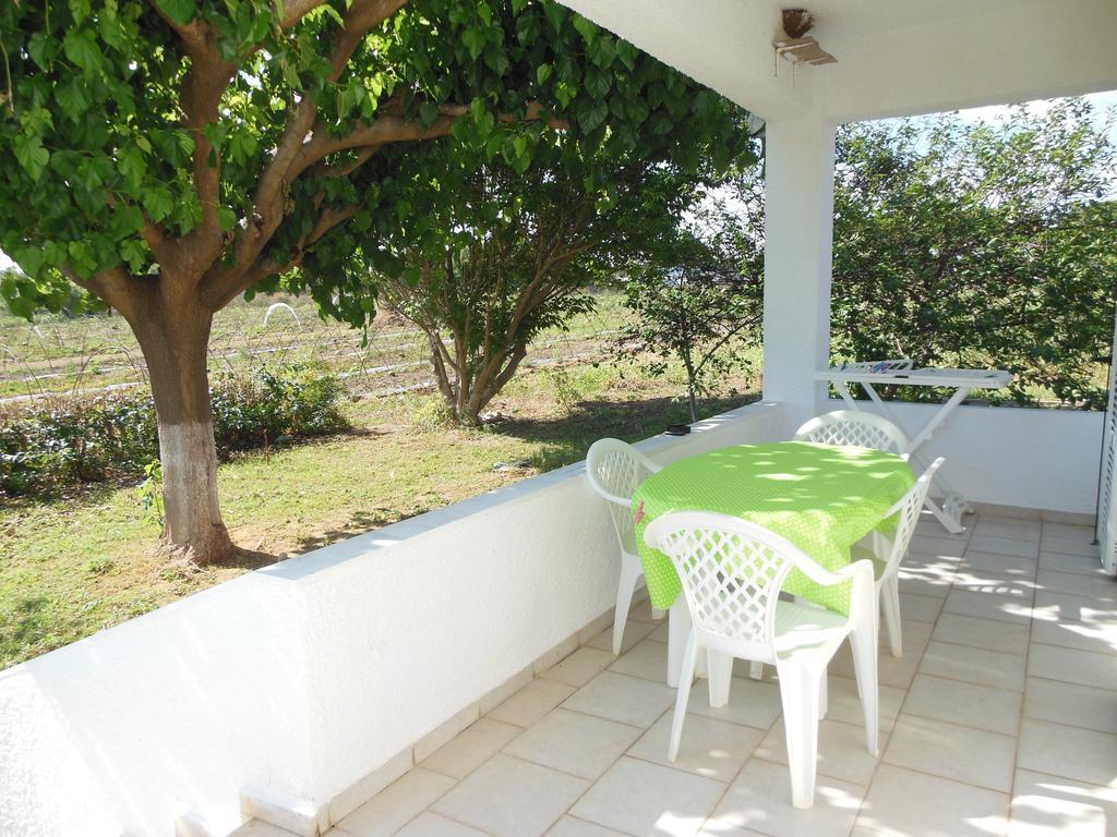 Helonata Apartments Arkoudi Extérieur photo