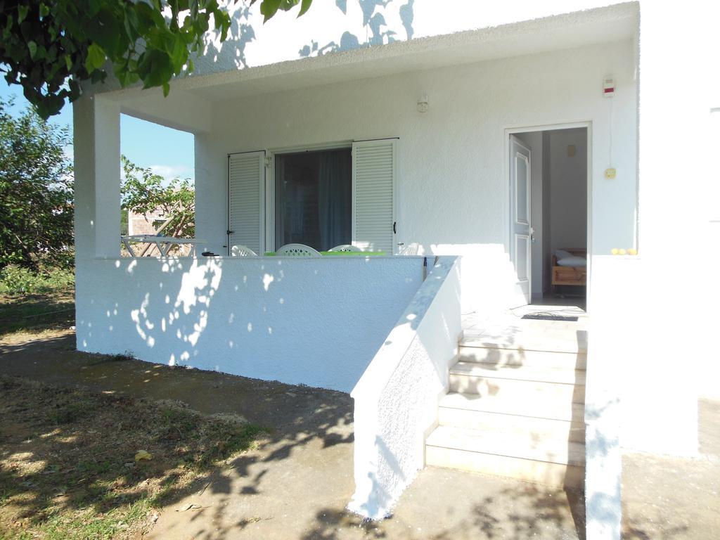 Helonata Apartments Arkoudi Extérieur photo